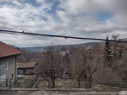 Автентична къща с панорамна гледка към Пирин в с. Добърско