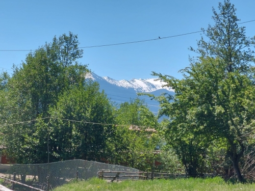 Investment property on the main road Razlog - Blagoevgrad - excellent visibility and business potential