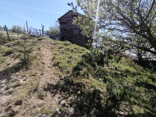 Панорамен урегулиран имот в село Добърско с гледка към Пирин 