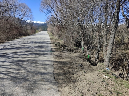 Investment property with an excellent location and panoramic view on the way to the village of Dobarsko.