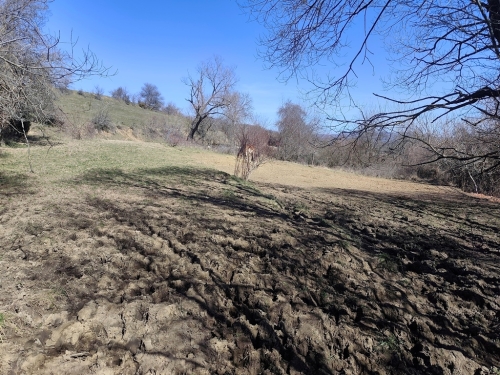Investment property with an excellent location and panoramic view on the way to the village of Dobarsko.