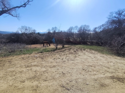 Investment property with an excellent location and panoramic view on the way to the village of Dobarsko.