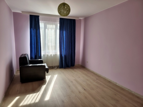 SPACIOUS LUXURIOUS APARTMENT WITH THREE BEDROOMS IN THE HEART OF BANSKO