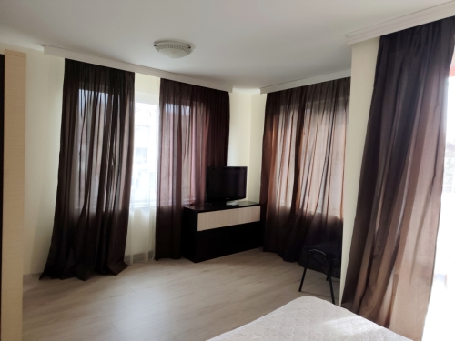 SPACIOUS LUXURIOUS APARTMENT WITH THREE BEDROOMS IN THE HEART OF BANSKO