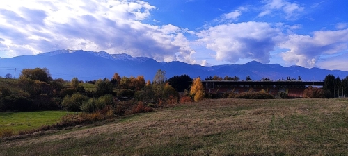 A PLACE FOR YOUR DREAM FAMILY HOME WITH A VIEW OF PIRIN IN THE TOWN OF RAZLOG