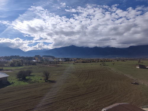 ELEGANT THREE-ROOM MAISONETTE WITH SOUTHERN EXPOSURE AND BEAUTIFUL VIEW IN THE TOWN OF RAZLOG