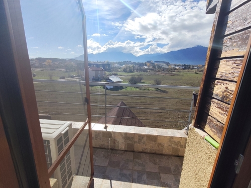 ELEGANT THREE-ROOM MAISONETTE WITH SOUTHERN EXPOSURE AND BEAUTIFUL VIEW IN THE TOWN OF RAZLOG